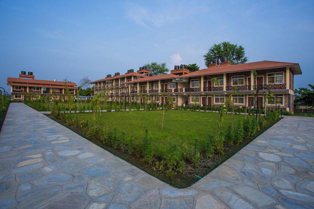 Center Park Resort Sauraha Eksteriør bilde